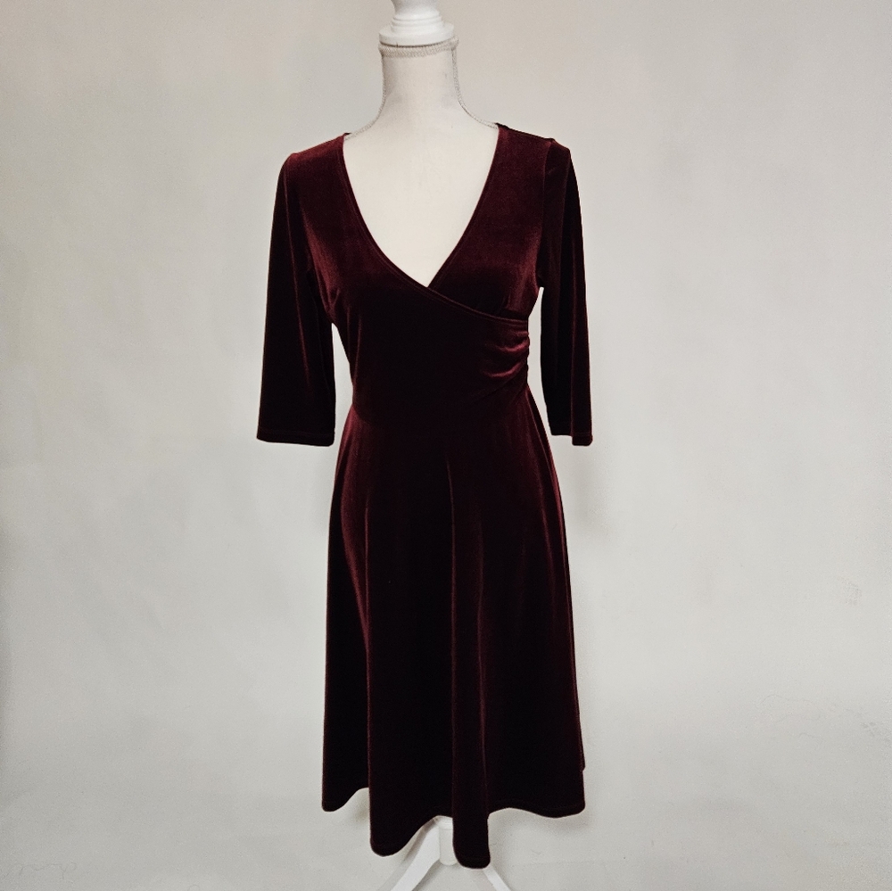 NWT Medium Women's Burgundy velvet dress